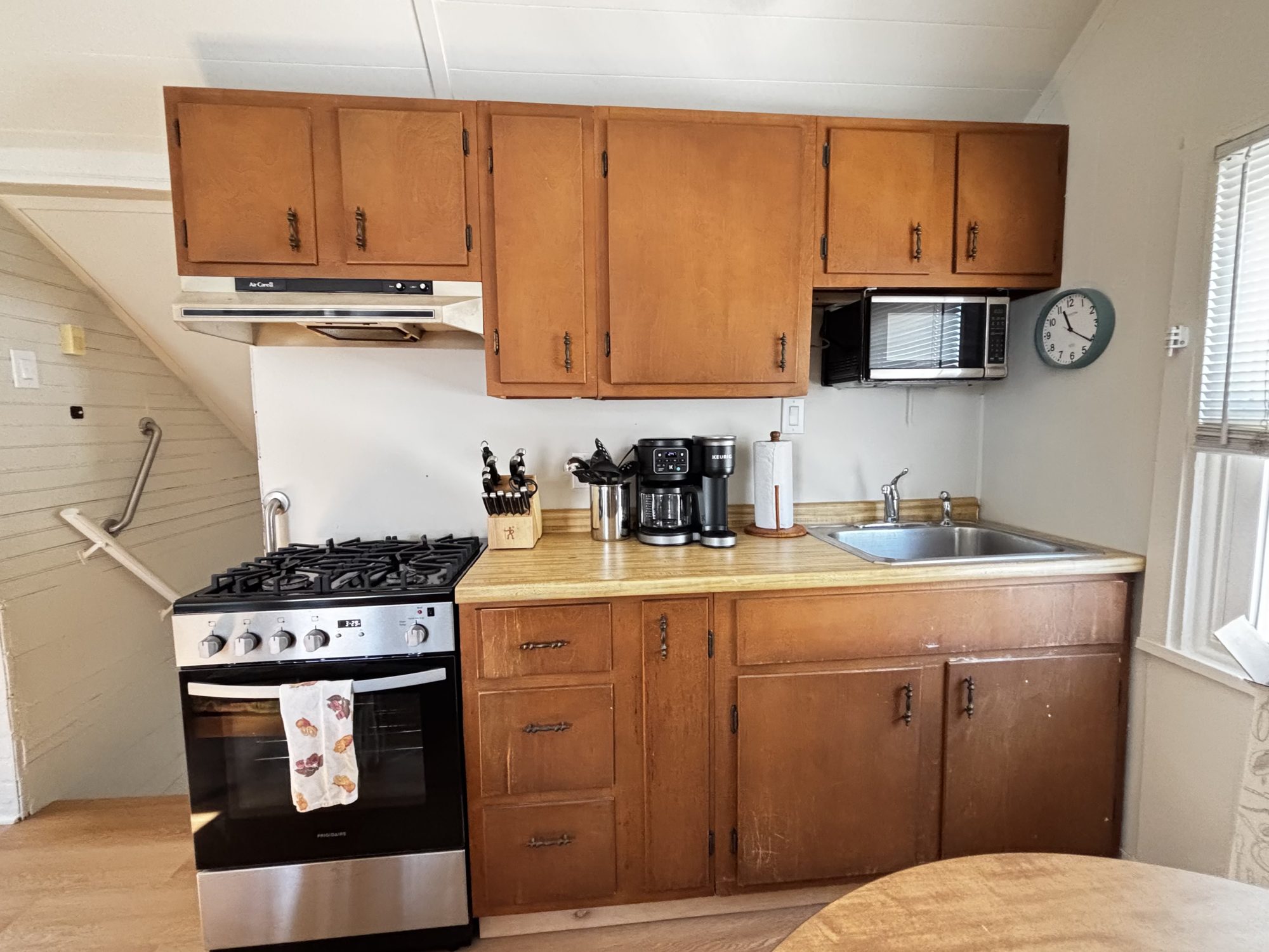 Corinthian Sea, Kitchen