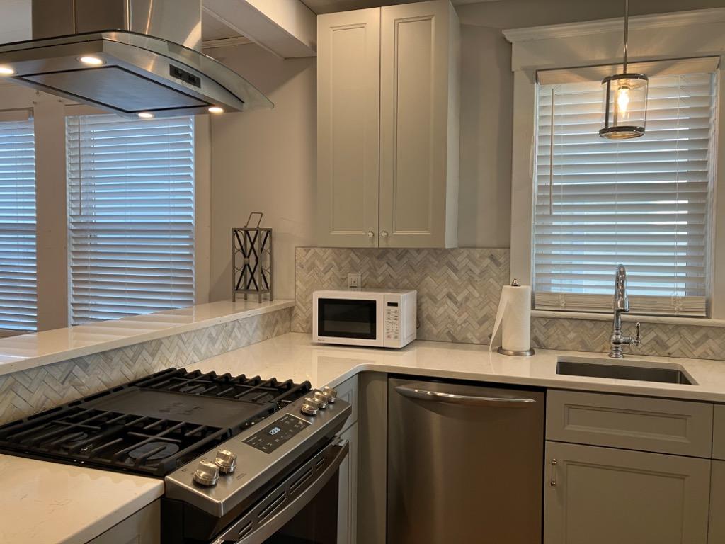 Let's ALL Go to the Beach (Triplex), Kitchen