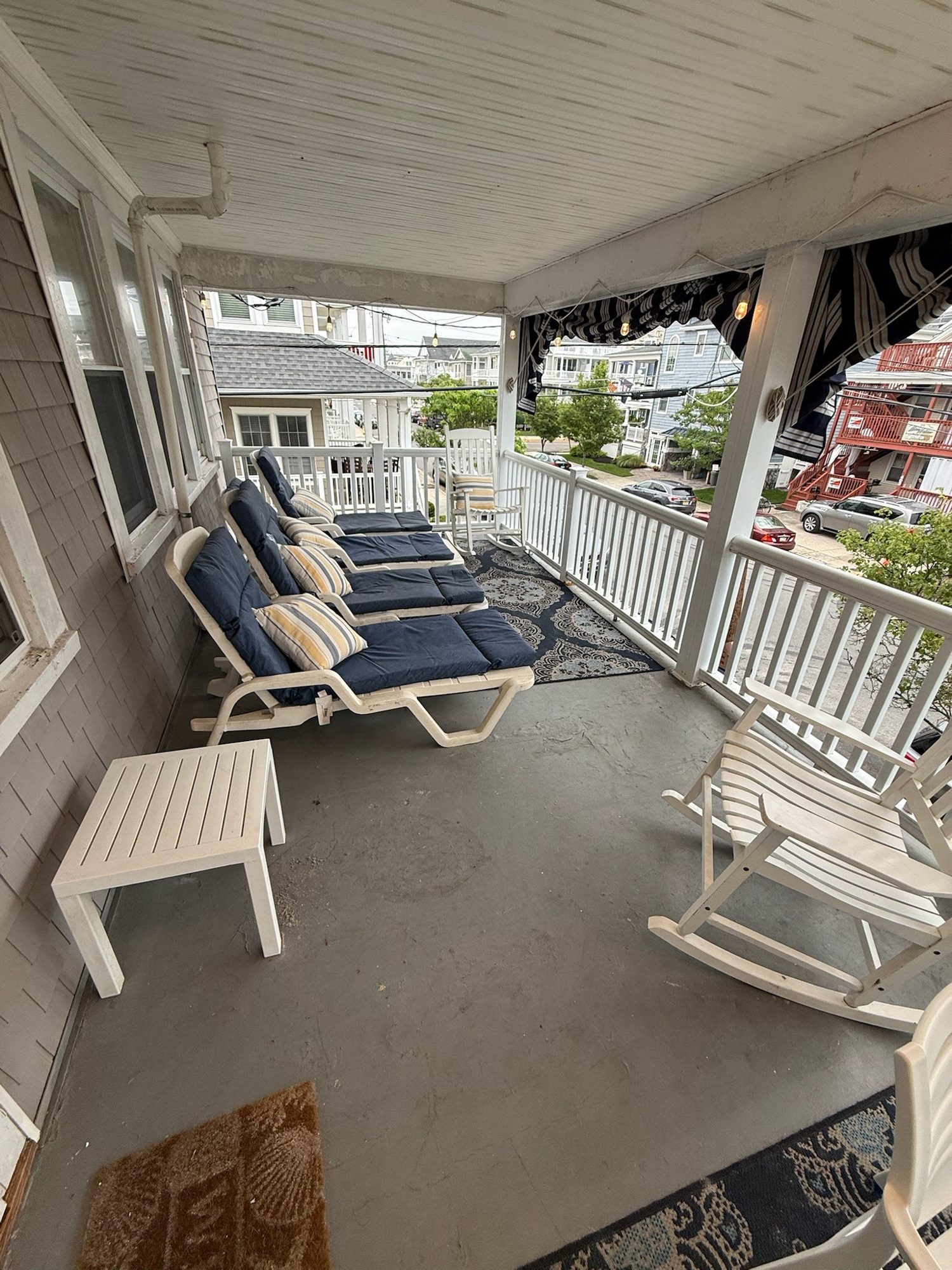 Corinthian Salt, Porch