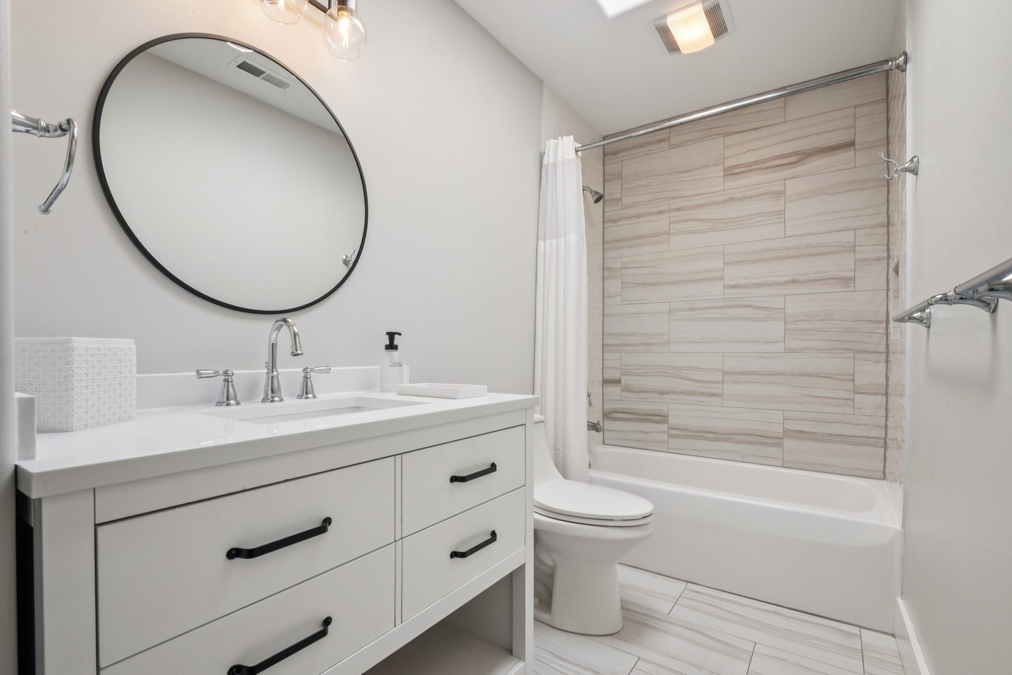 Sunrise, Sunset, Bathroom