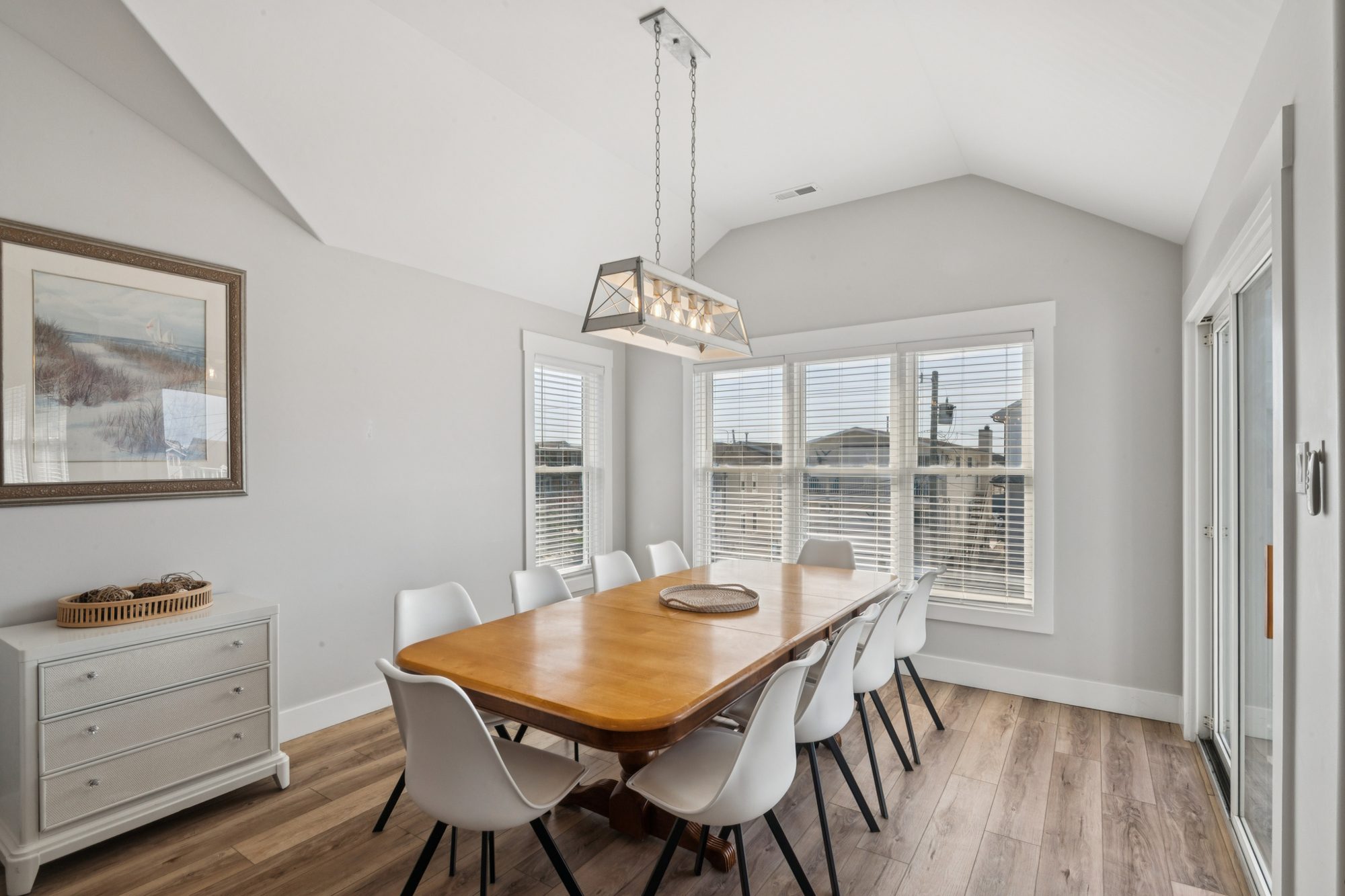 Sunrise, Sunset, Dining Area