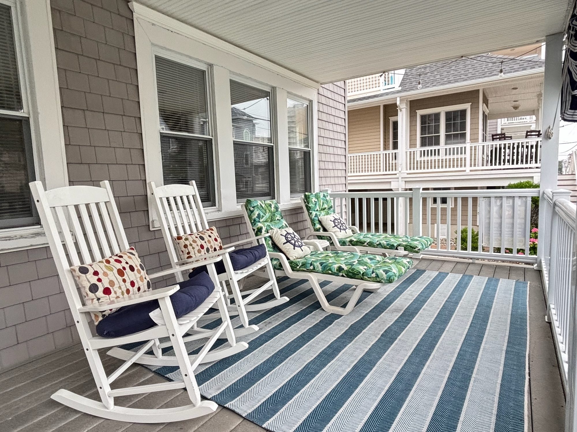 Corinthian Sand, Porch