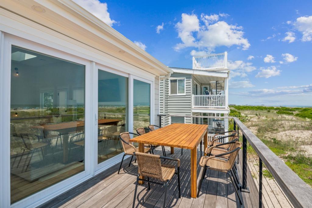 Ocean Panorama, 2nd floor Deck