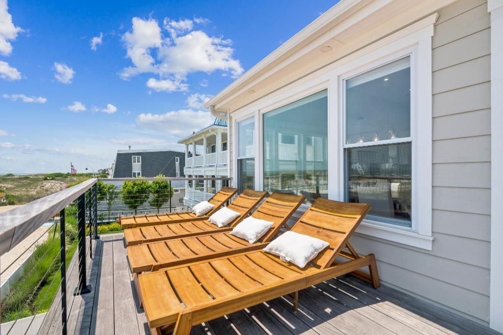 Ocean Panorama, 2nd floor Deck