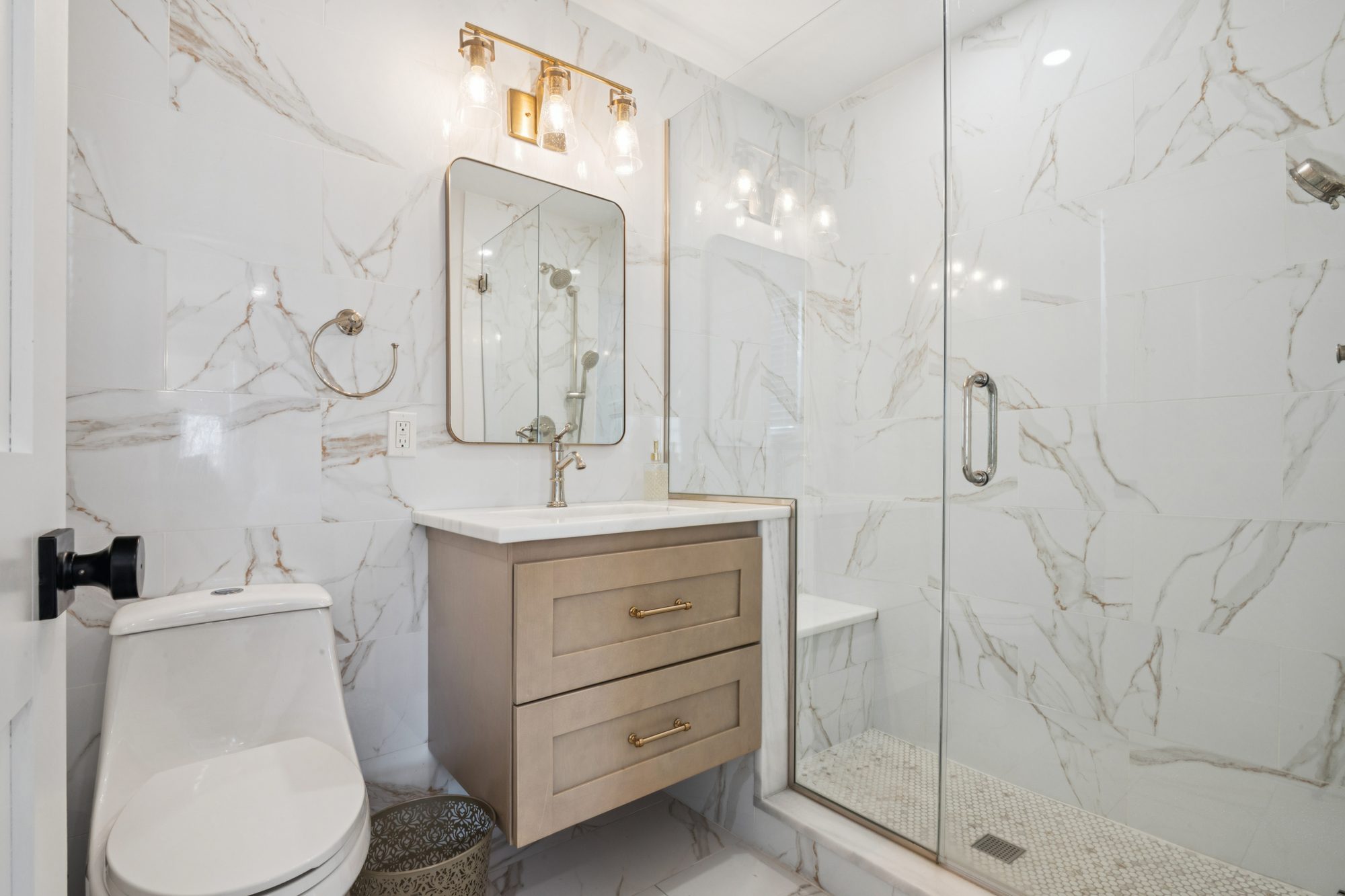 Ocean Dunes, Bathroom