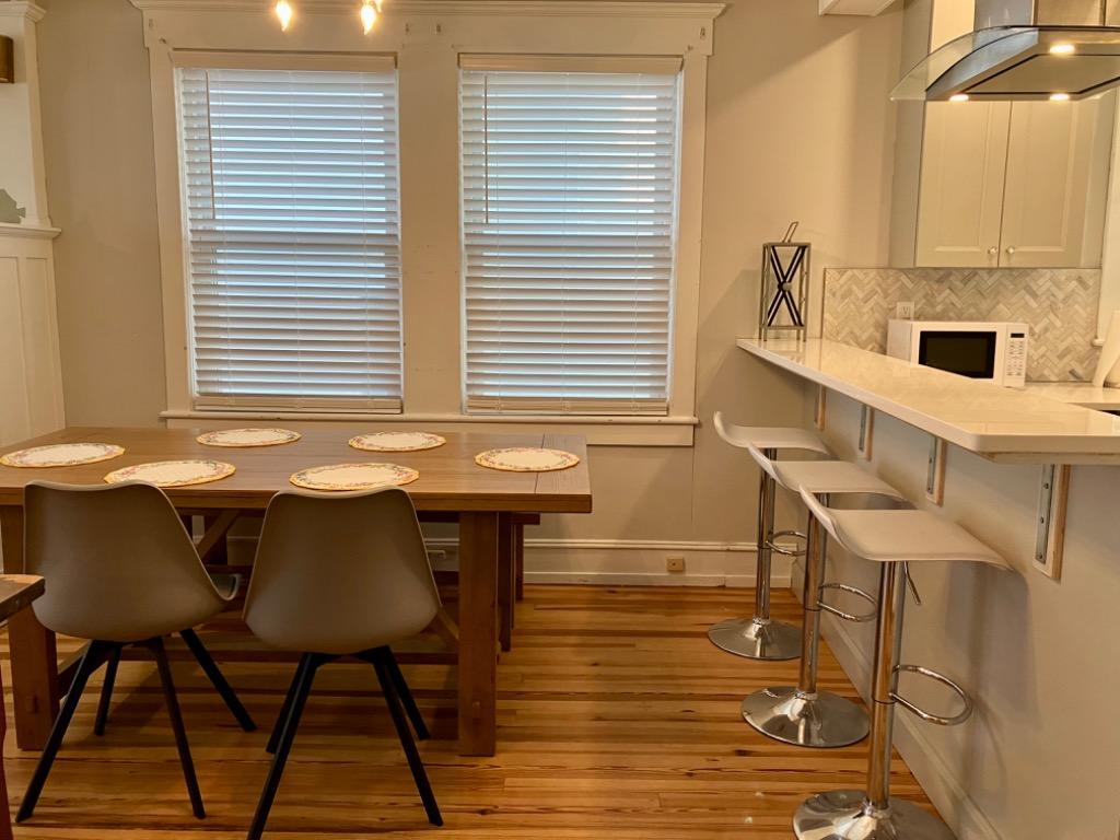 Let's ALL Go to the Beach (Triplex), Dining Area
