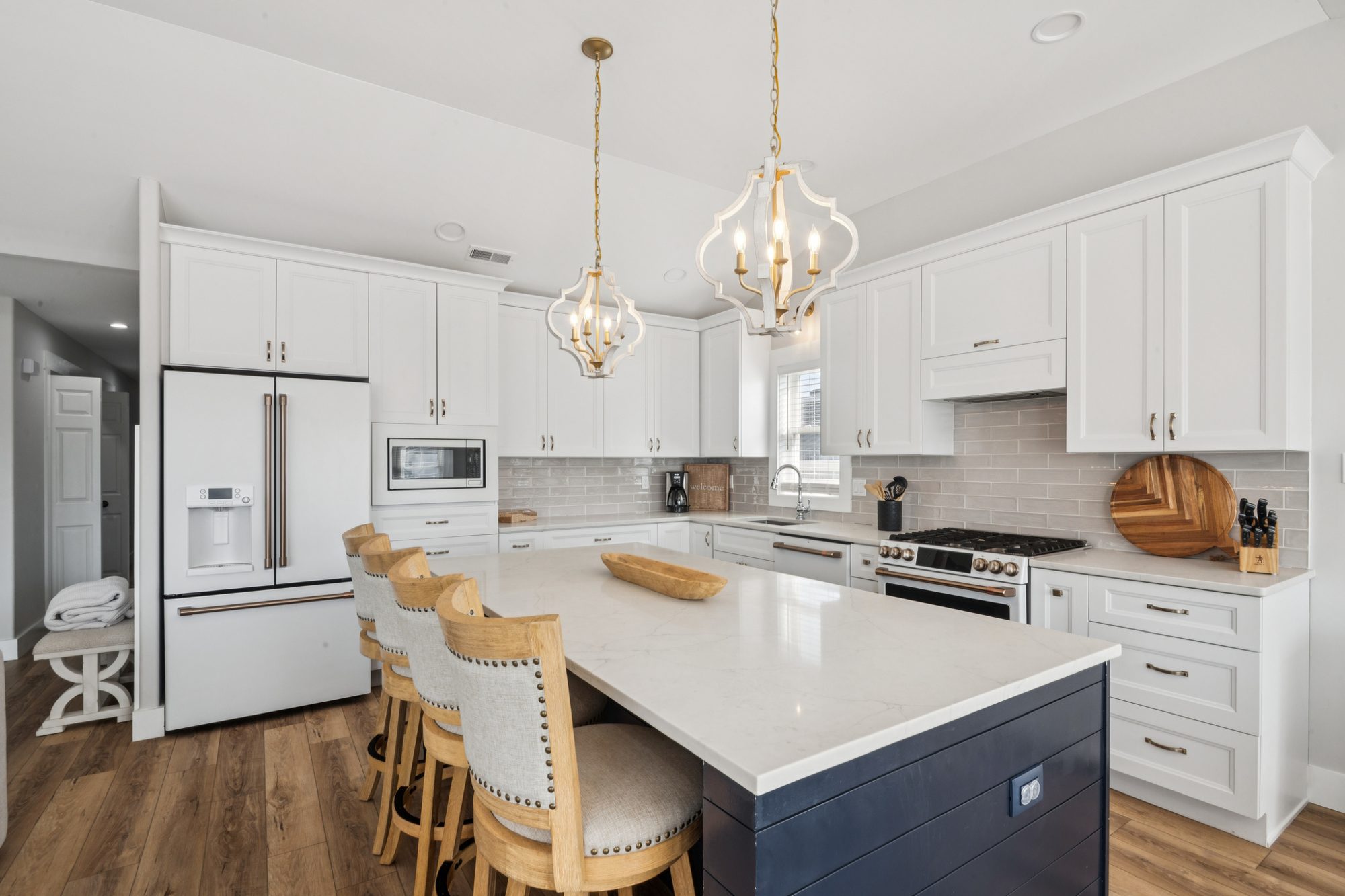 Sunrise, Sunset, Kitchen